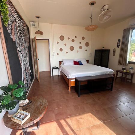 Tchin Tchin Guesthouse Ко Чанг Екстериор снимка