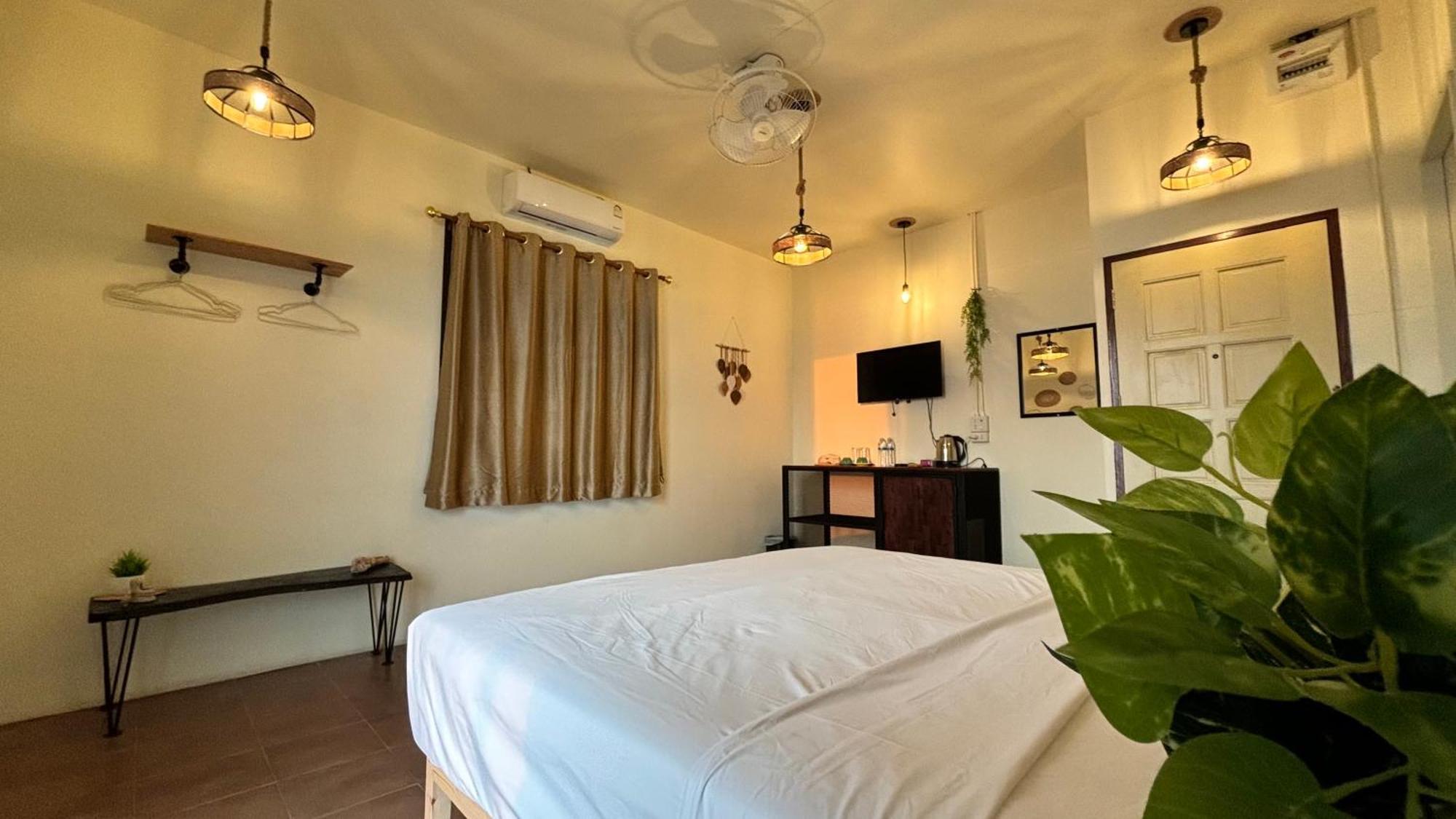 Tchin Tchin Guesthouse Ко Чанг Екстериор снимка